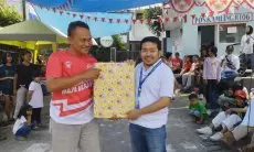 Semarak Kemerdekaan RI, WOM Finance Donasikan Tempat Sampah