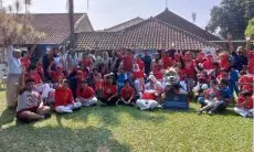 Persib Memperingati HUT ke-78 RI Bersama Anak-anak Tunadaksa