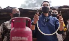Tiga Orang Pengoplos Gas Bersubsidi Ditangkap di Sentul, Ratusan Tabung Gas Diamankan di Lokasi