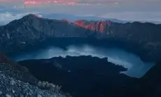 Salah Satu yang Paling Terkenal di Indonesia, Gunung Rinjani Menawarkan Panorama yang Menakjubkan