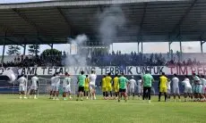Rame-rame Bobotoh Geruduk Sidolig Saat Skuat Persib Latihan, Ada Apa?