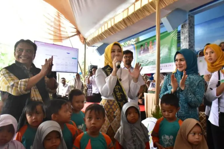 'Sinurmi' Curi Perhatian Bu Cinta