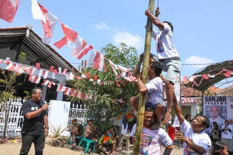Parade Lomba 17-an Ala Ganjaran Buruh Berjuang Dimeriahkan Buruh dari 10 Perusahaan