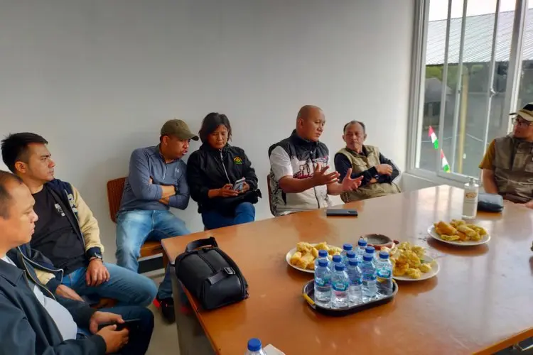 Polres Cimahi Tunjuk Desa Cikahuripan Jadi Kampung Bebas Narkoba di KBB