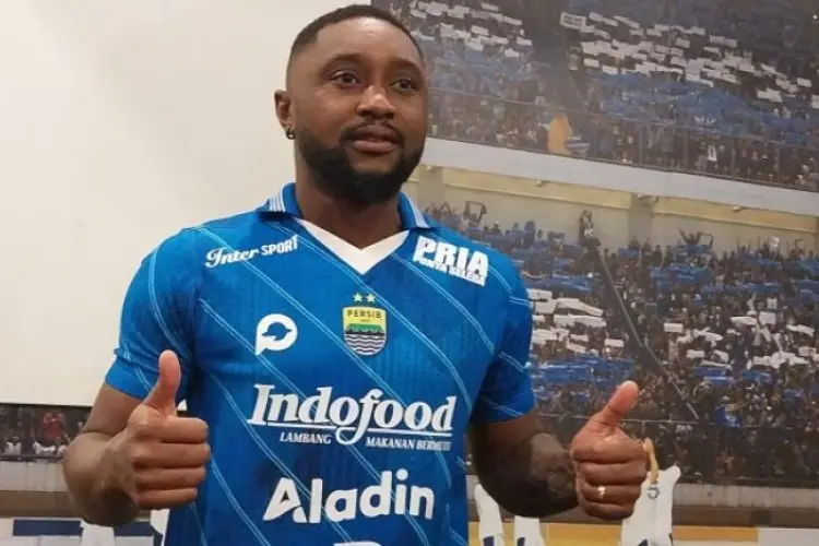 Levy Madinda Ogah Komentari RANS Nusantara FC