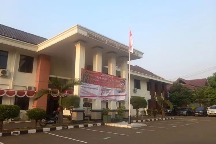 Oknum DPRD Kabupaten Bogor dan Kades Cibinong Jalani Sidang Perdana di PN Cibinong