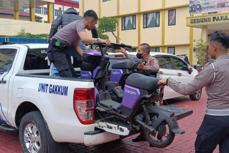 Polisi Tertibkan 20 Sepeda Listrik, Ternyata Milik Beam dan KRB
