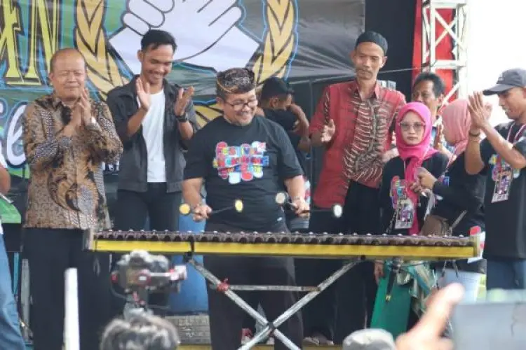Paguyuban Seniman Angklung Brother Kentongan Diharapkan Mampu Promosikan Kabupaten Cirebon