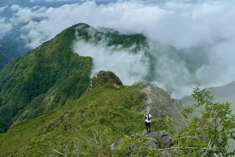 Miliki Kawah yang Besar dan Dalam, Gunung Kelud Menawarkan Pemandangan Alam yang Indah