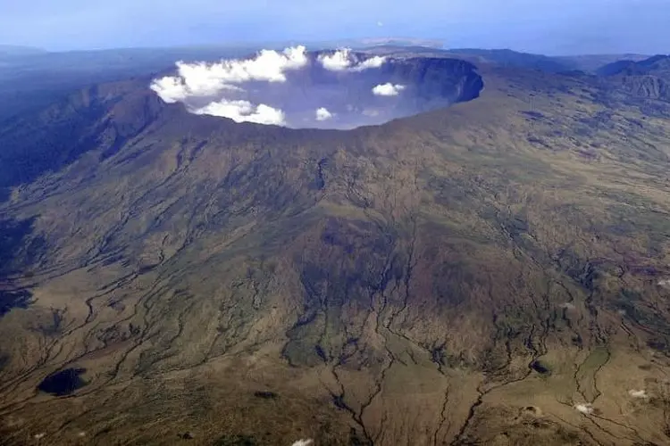 Pernah Meletus Dahsyat, Gunung Tambora dengan Segala Pesonanya Menyajikan Keindahan