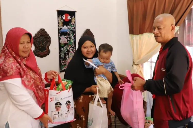 Ukur Balita Stunting, 2.710 Unit Antropometri Kit Disebar di Garut