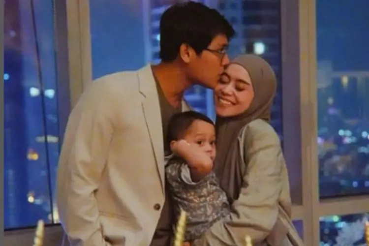 Denny Darko Sebut Lesti Kejora dan Rizky Billar Tengah Berusaha agar Kasus KDRT Tak Diingat Publik