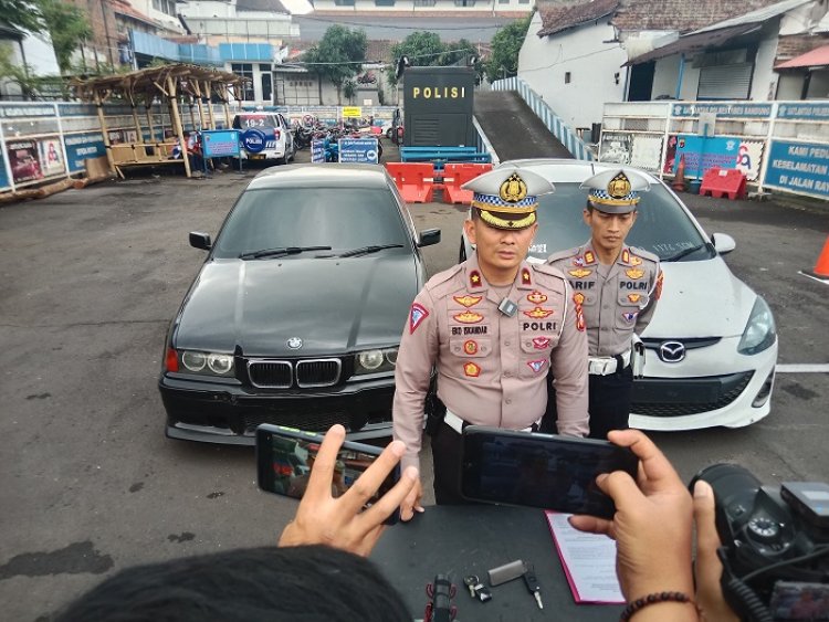 Balapan Liar Depan Pusdai, Tiga Mahasiswa di Kota Bandung Ditangkap Polisi