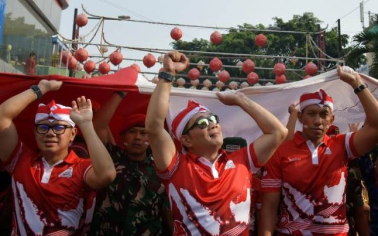 Festival Merah Putih, Ridwan Kamil Gabung Mengarak Bendera Merah Putih Sepanjang 100 Meter di Kota Bogor