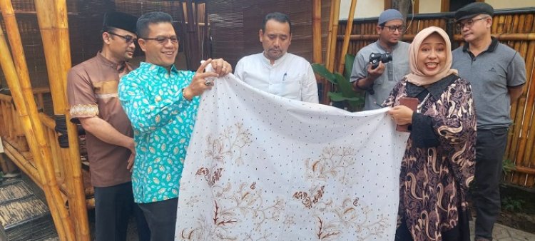 Bupati Bandung Bakal Wajibkan ASN Pakai Seragam Batik Kina Tiap Hari Kamis