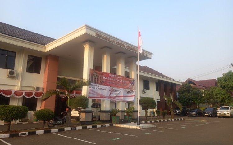 Oknum DPRD Kabupaten Bogor dan Kades Cibinong Jalani Sidang Perdana di PN Cibinong