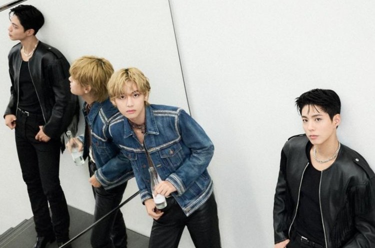 Pamer Visual, V BTS dan Park Bo Gum Adu Ketampanan di Acara Celine di Jepang