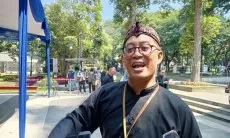 Manfaatkan Musim Kemarau, DSDABM Kota Bandung Angkat Sedimen Sungai