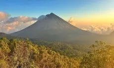 Di NTB Ada Rinjani dan Tambora, Mendaki di NTT Gunung Inerie Bisa Jadi Tujuan Kamu