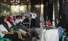 Tawarkan Peluang Usaha Berbasis Teknologi Bagi Ojol, Kajol Dukung Ganjar Gelar Pelatihan Digital Marketing