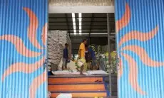 FOTO: Stok Beras di Gudang Bulog untuk Wilayah Bandung