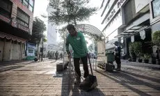 Ribuan Warga Turun ke Jalan Bebersih Bandung Sambut HJKB ke-213