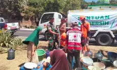 Kurang Armada Akibatkan Distribusi Air Bersih pada Warga Terdampak Kekeringan di Garut Kurang Maksimal