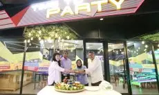 Timezone Hadirkan NextGen Experience di Bandung, Venue Terluas dan Social Bowling Pertama