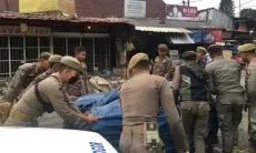 Satpol PP Kota Bogor Bongkar Paksa PKL di Kawasan Dewi Sartika