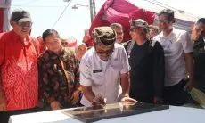 Bupati Cirebon Resmikan Pasar Caplek