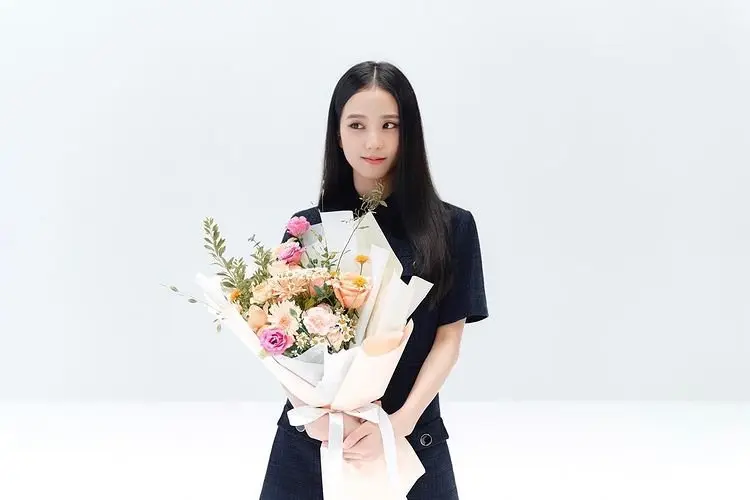 Netizen Korea Terus Bereaksi Terhadap Kabar Jisoo BLACKPINK yang akan Kembali Bermain Drama
