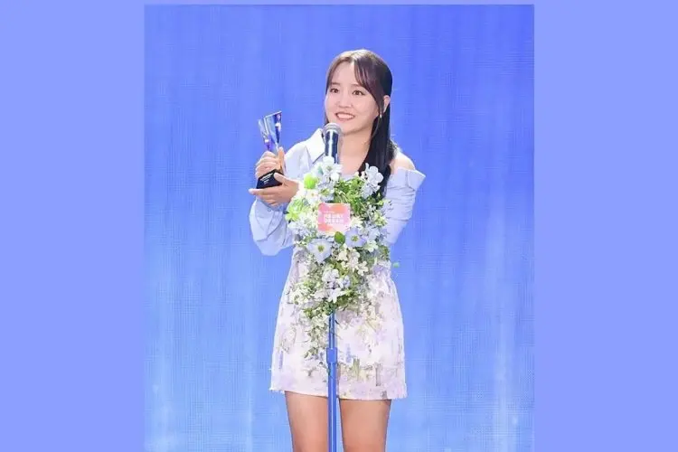 Buka IU atau Taeyeon, Ternyata Penyanyi yang Masuk Kategori Vokalis Wanita '2023 Brand of the Year Awards'