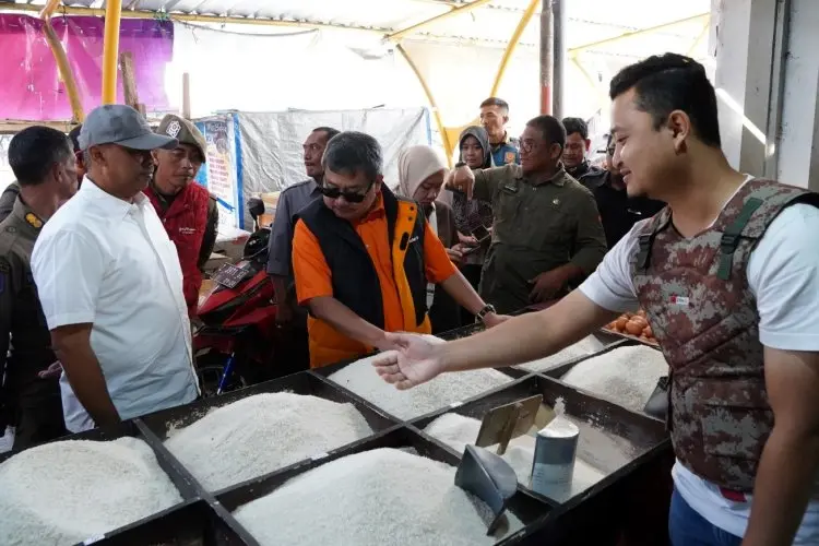 Tangani Dampak Kenaikan Harga Beras, Garut Bakal Gelar Operasi Pasar dan Beras Gratis bagi Masyarakat Tak Mampu