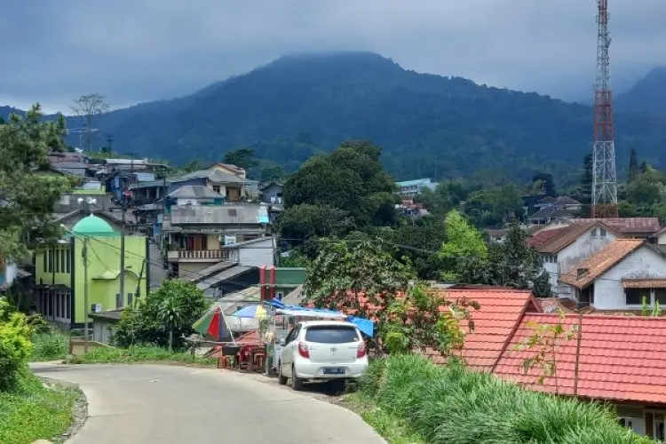 Banyak Bangunan di Kawasan Puncak Hanya Mengantongi Izin Prinsip, Suryanto Putra Dukung Pengendalian Pembangunan