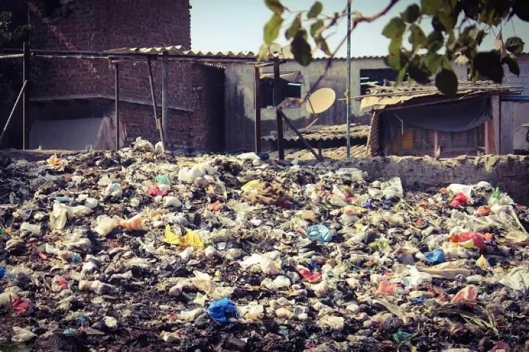 DLH Kota Cimahi Pergoki Ratusan Warganya Buang Sampah Sembarangan 