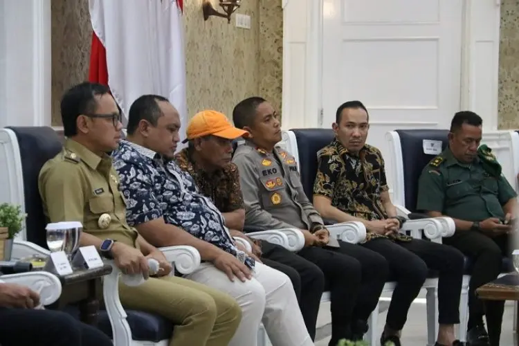 Pimpinan dan Anggota DPRD Sampaikan Aspirasi ke PJ Gubernur Jabar
