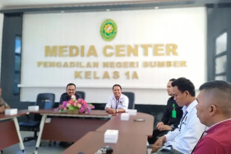 Dikunjungi PWI Kabupaten Cirebon, Ketua PN Sumber Apresiasi Fungsi dan Peran Pers