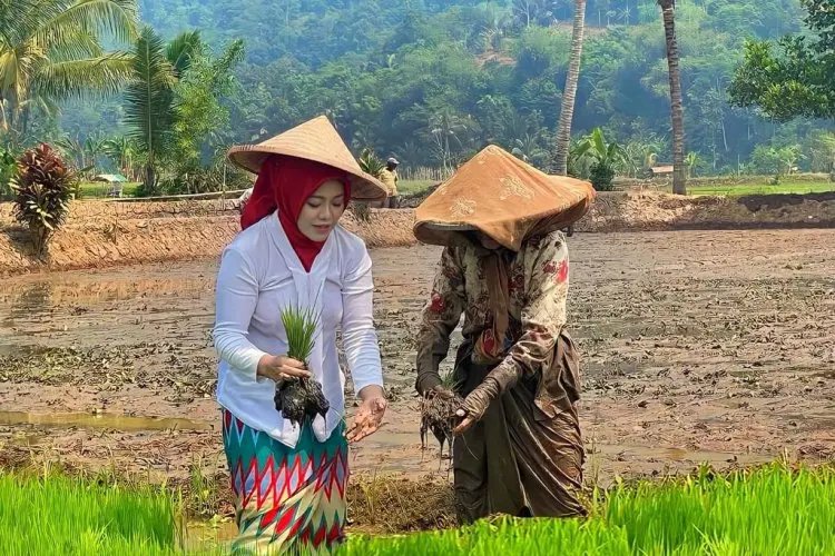 Aanya Rina Casmayanti, Calon Senator yang Greget Perbaiki Kondisi Jabar