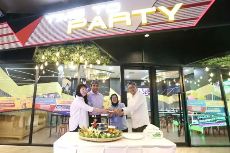 Timezone Hadirkan NextGen Experience di Bandung, Venue Terluas dan Social Bowling Pertama