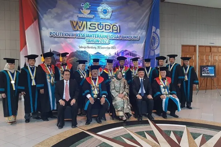 Ini Harapan Mensos Risma di Wisuda Poltekesos