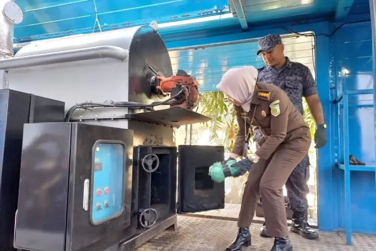BNN Jabar Musnahkan 8 Kilogram Sabu Senilai Miliaran Rupiah