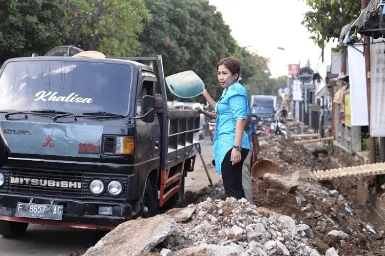 Kadis PUPR Geram Proyek Saluran Bikin Macet, Tak Bosan Menegur