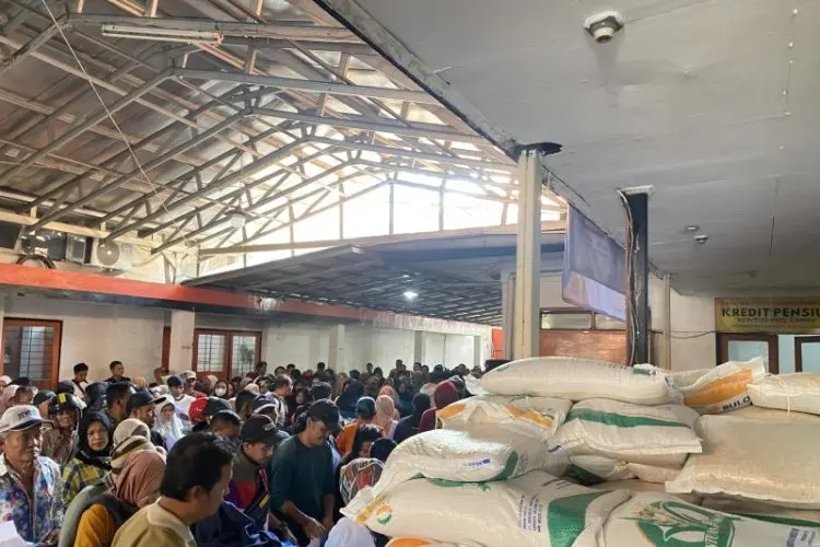 Pemkot Cimahi Salurkan Beras Program CPP bagi 34.725 KPM