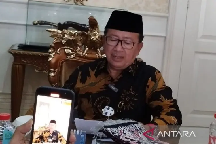 Bupati Cianjur Ingatkan ASN Tak Beri Tanda Suka Capres di Medsos