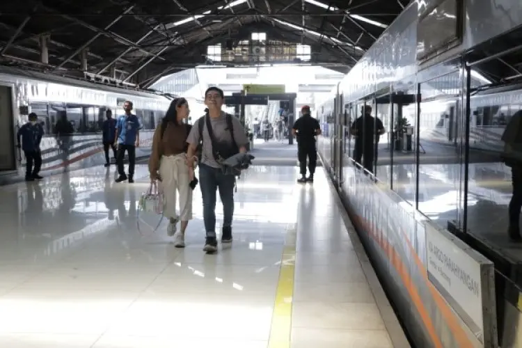 Long Weekend Libur Maulid Nabi, Penumpang KA di Daop 2 Bandung Meningkat 19%