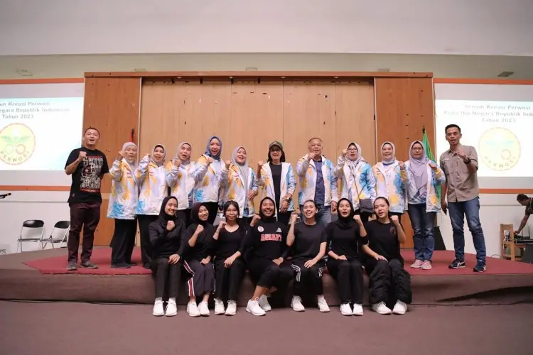 Amanda Soemedi Beri Motivasi Peserta Lomba Senam Kreasi Piala Ibu Negara RI