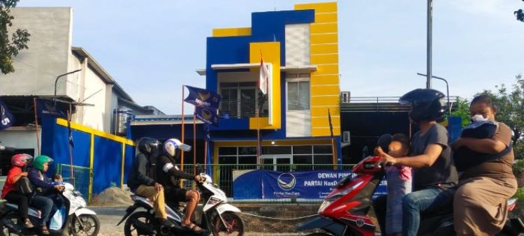 Baligho Anis-Cak Imin di Cirebon Masih Sepi 