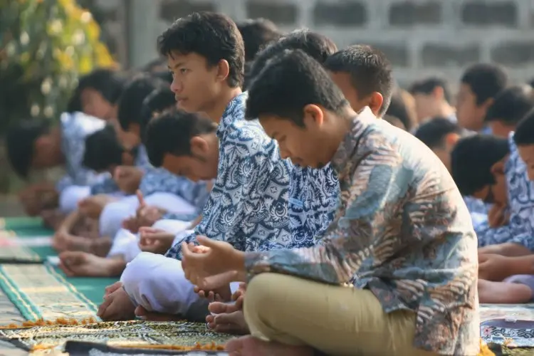 FOTO: Ratusan Siswa DHIS Laksanakan Salat Istisqa