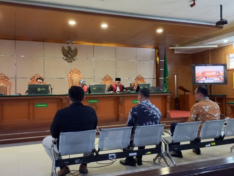 Tiga Pejabat Dishub Kota Bandung Dihadirkan Dalam Sidang Suap Yana Mulyana