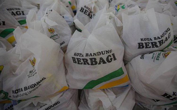 HJKB ke-213, Bandung Berbagi Salurkan 2.805 Paket Sembako 